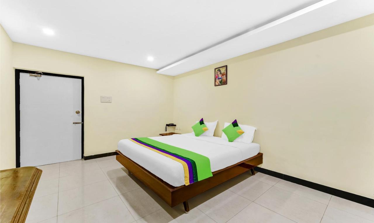 Hotel Treebo B Coral, 2 Km From Promenade Beach Puduččéri Exteriér fotografie