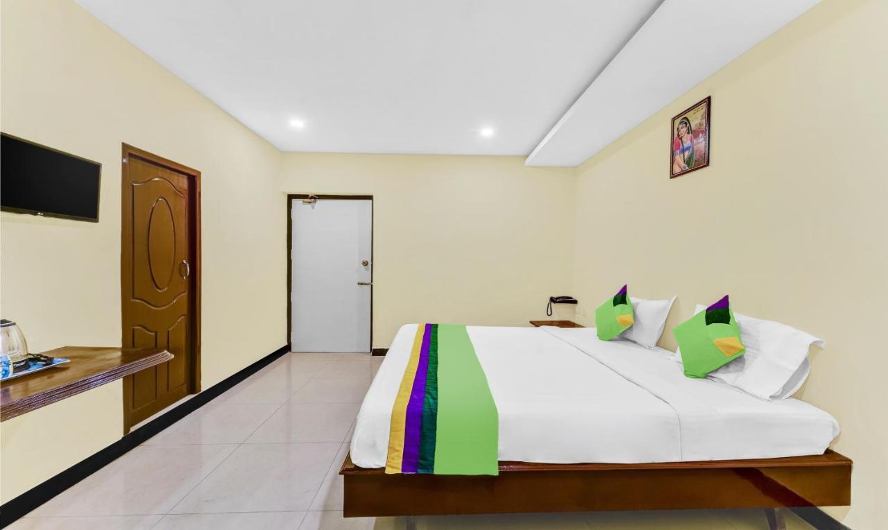 Hotel Treebo B Coral, 2 Km From Promenade Beach Puduččéri Exteriér fotografie