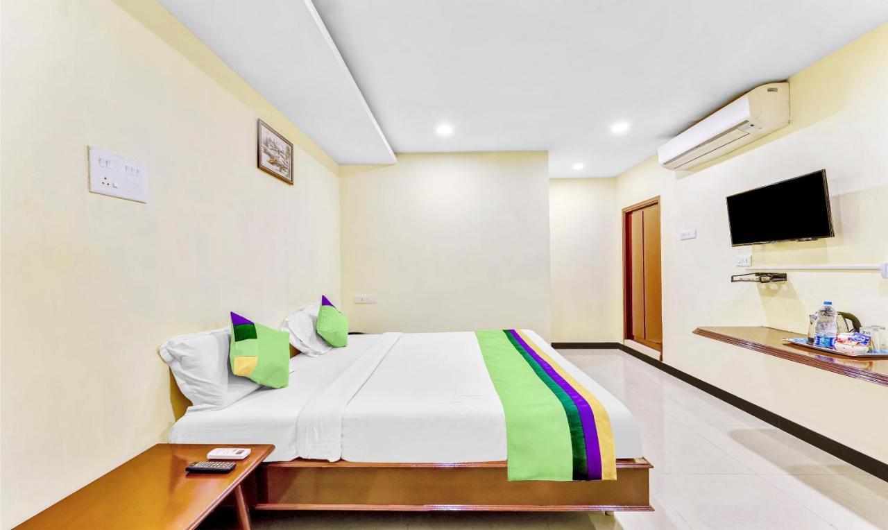 Hotel Treebo B Coral, 2 Km From Promenade Beach Puduččéri Exteriér fotografie